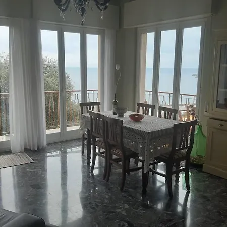 Apartamento Mit Traumhafter Aussicht Moneglia